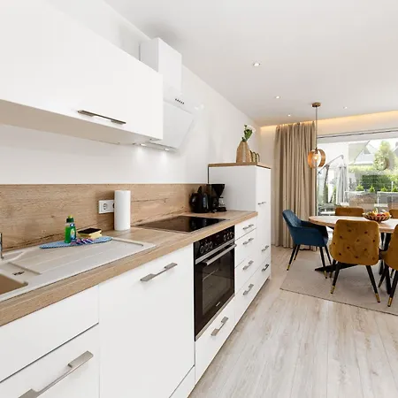 Sunside #3 Apartment